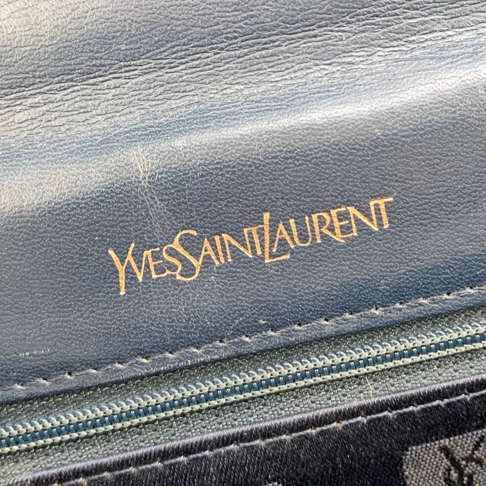 YSL Vintage Y Quilted Leather Handbag - Picture 12 of 12